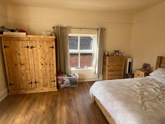 Complete handmade rustic bedroom set delivered by Three Skulls Furniture in Burton-on-Trent