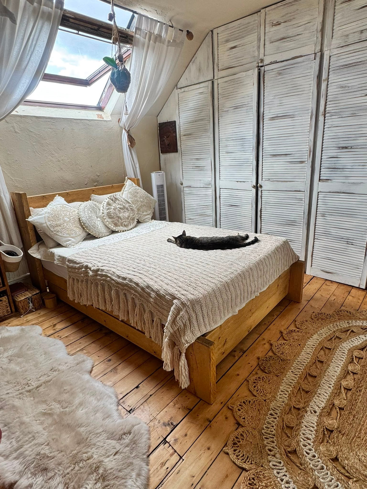 The Duke extra chunky handmade rustic wooden bed