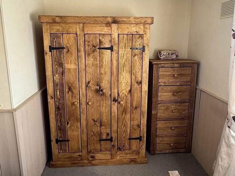 Rustic bedroom furniture package with wooden storage furniture